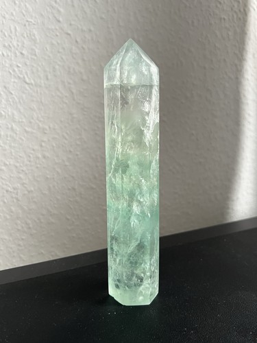 Fluorit turm 538g 19cm - fluorit, mineral